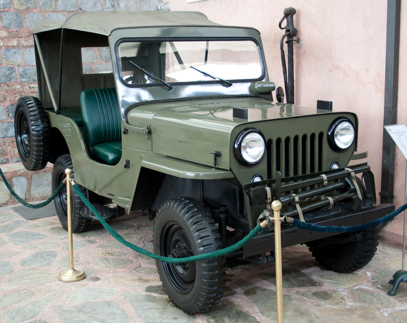 Illustration for article titled What is this Jeep-Like "Russian" Military Vehicle?